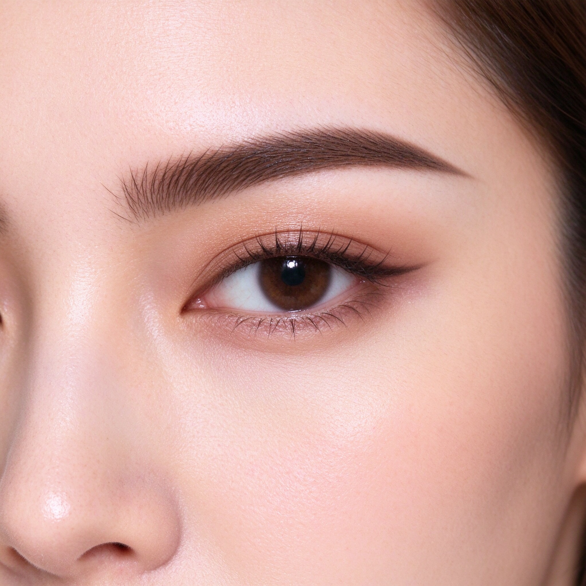 泰国眉笔推荐：自然眉形防水防汗