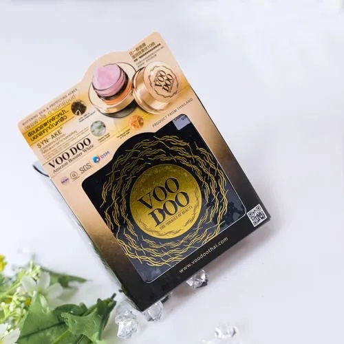 泰国VOODOO蛇毒面膜到底值不值得入?一篇讲清紧致修护新思路 VOODOO蛇毒面膜膏体延展质地产品图