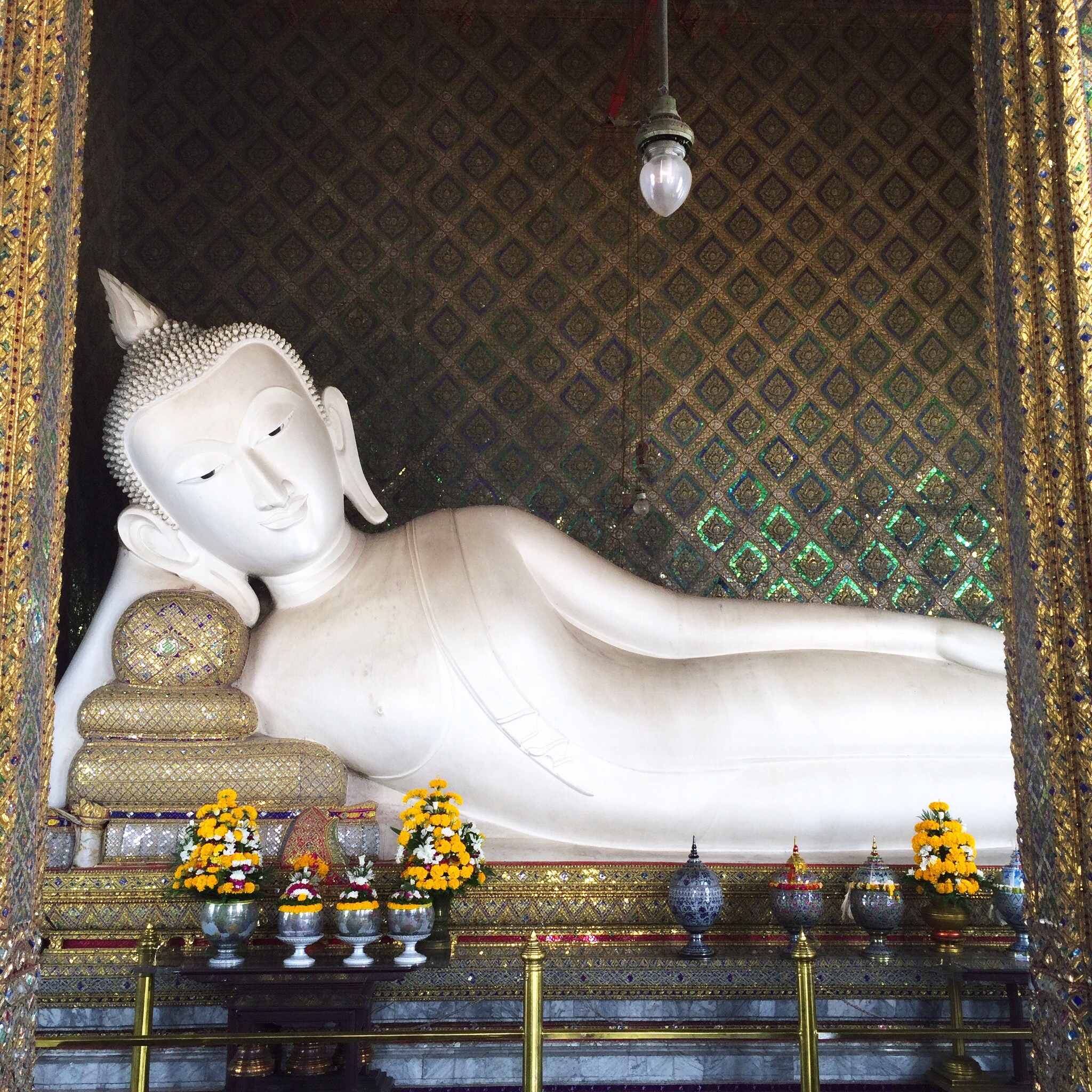 卧佛寺Wat Pho：泰国最大卧佛 按摩发源地